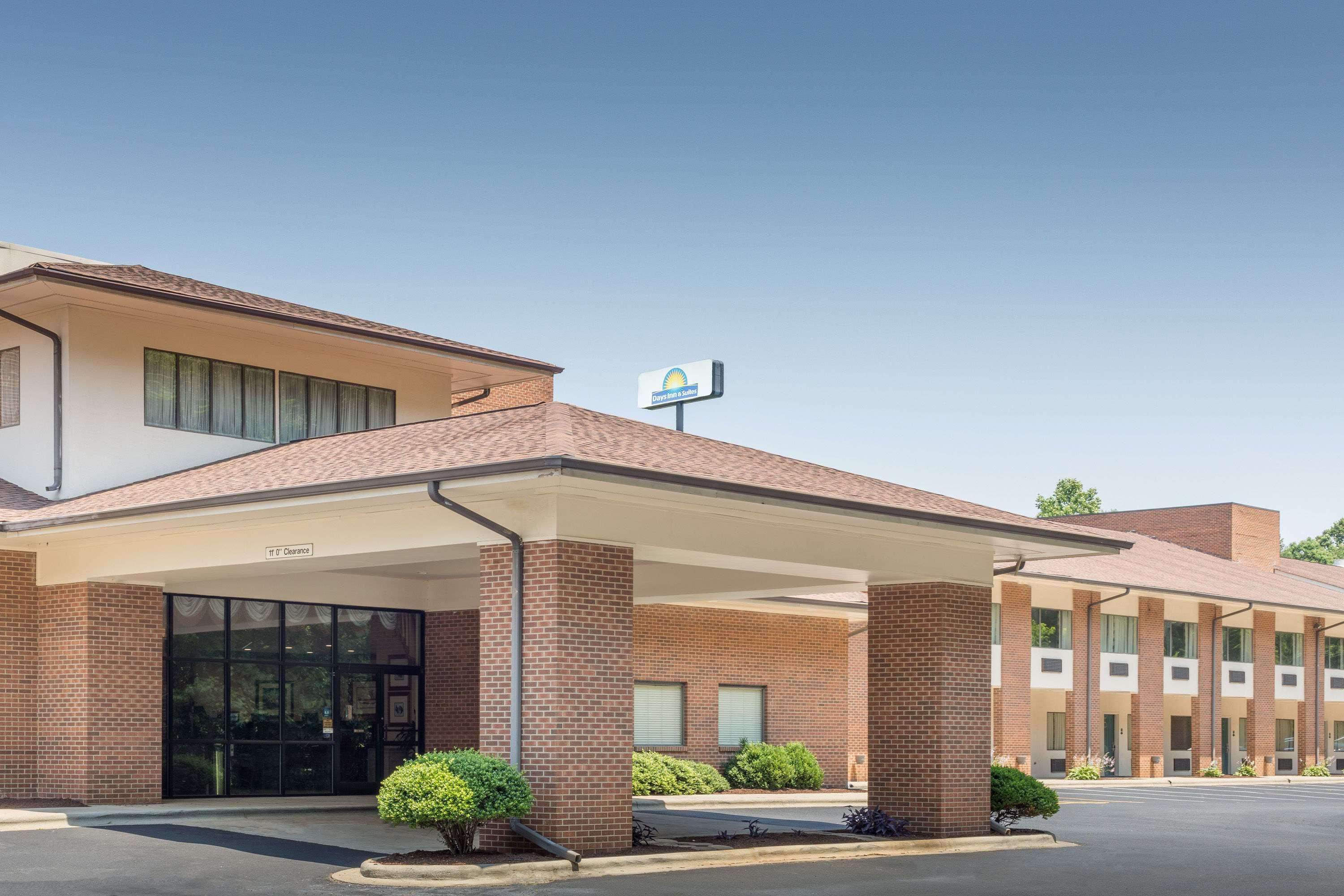 Days Inn By Wyndham Lexington Extérieur photo